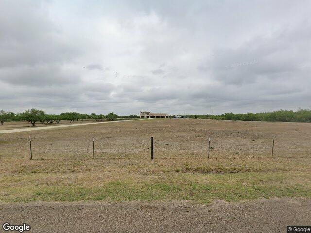 304 tomcat rd, laredo,  TX 78045