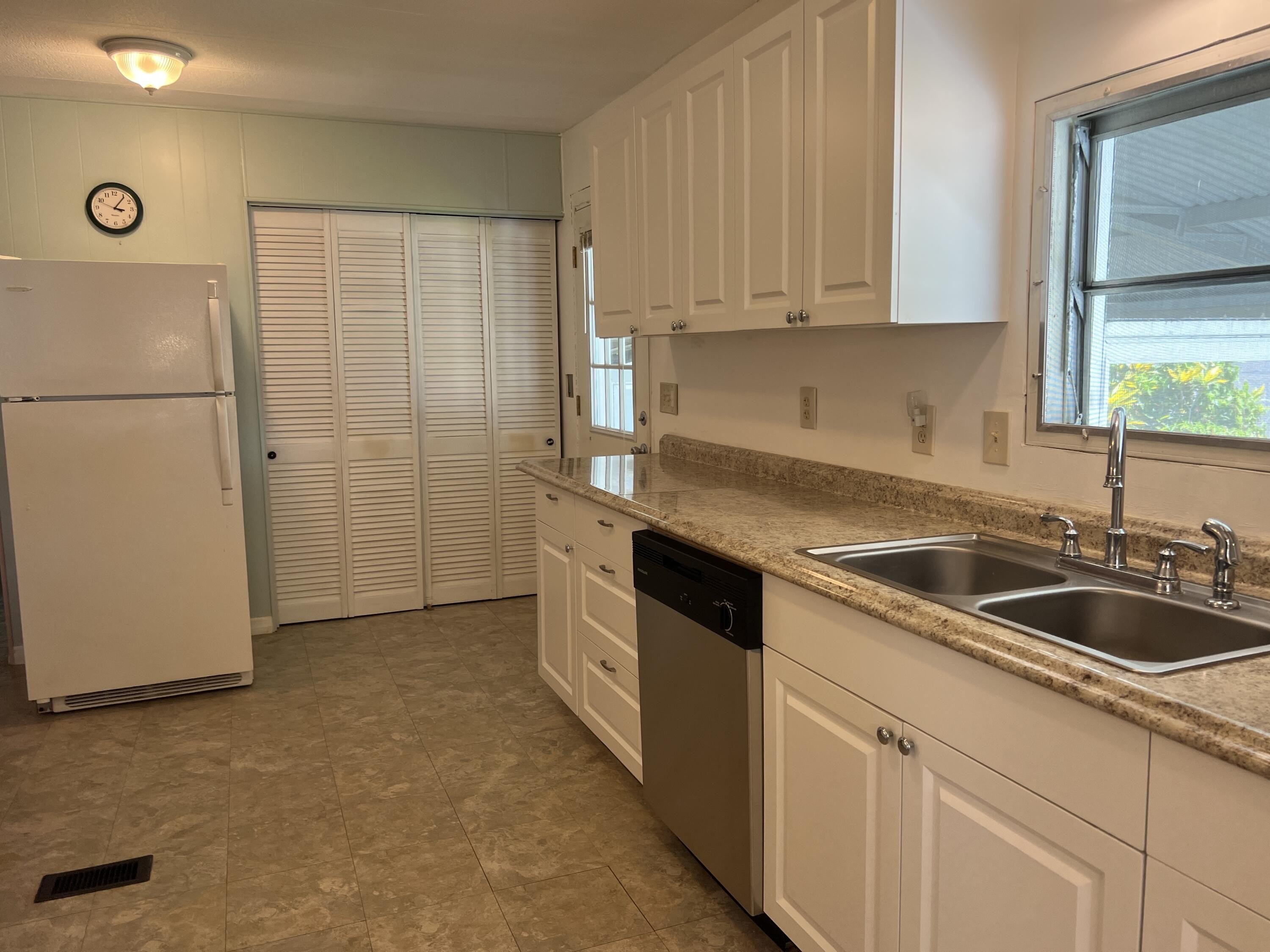 7829 se eagle ave, hobe sound,  FL 33455