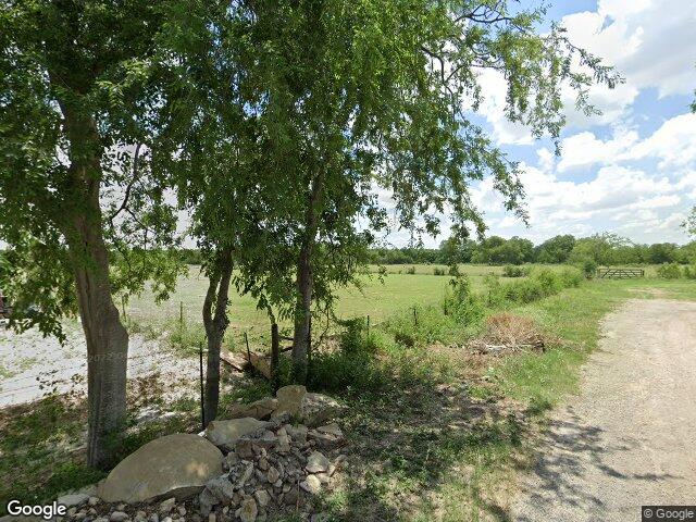 229 dean cary lane, eagle pass,  TX 78852