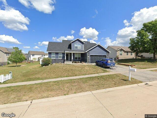 311 rockhurst dr sw, cedar rapids,  IA 52404
