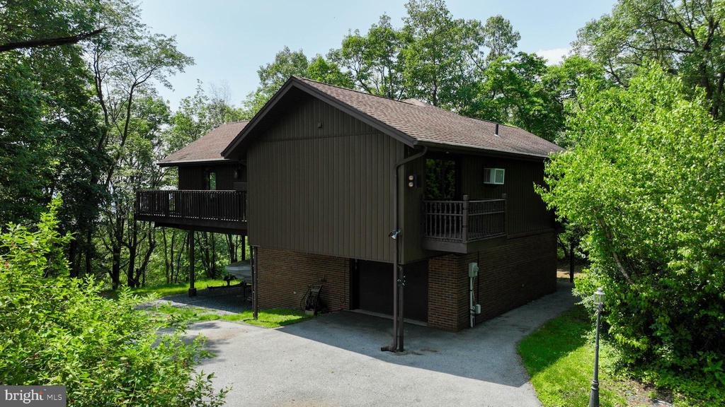 312 skyline dr, reading,  PA 19606