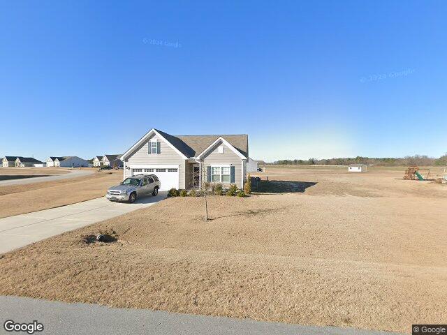 17 geneva cir, benson,  NC 27504