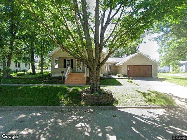 725 7th ave n, mt vernon,  IA 52314