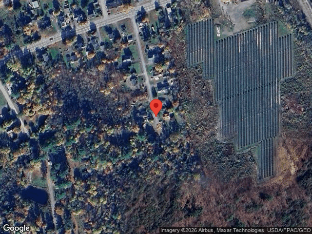 61 harmon st, milo,  ME 04463