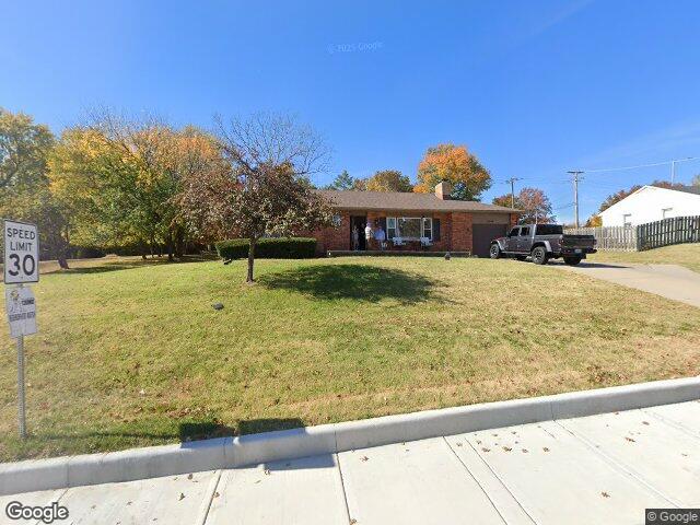 8308 n troost ave, kansas city,  MO 64118