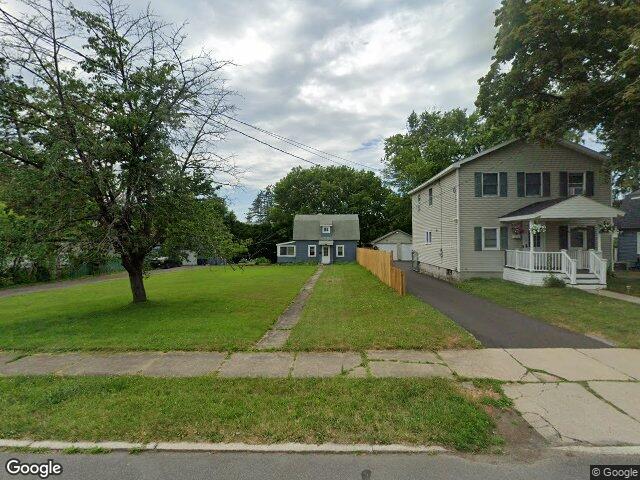 1141 garner ave, schenectady,  NY 12309