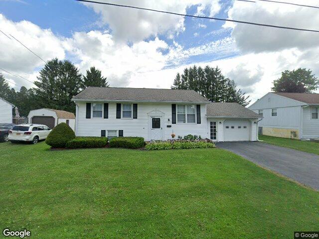 12 brook dr, cortland,  NY 13045