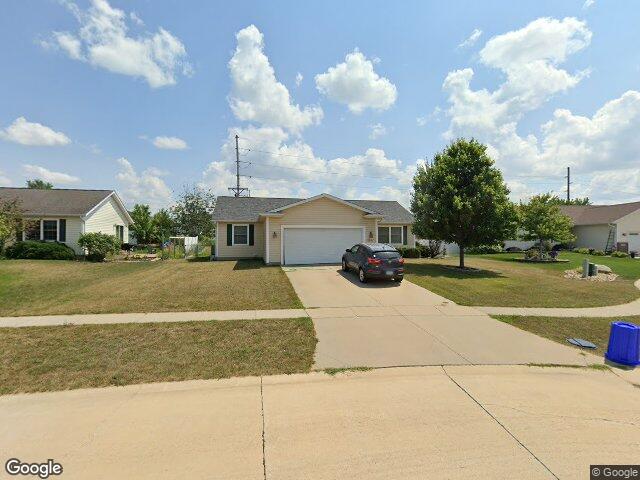 2261 tamerac cir, marion,  IA 52302