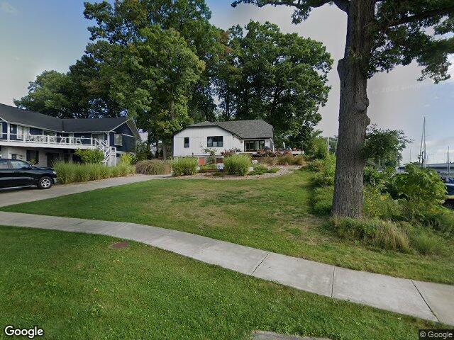 119 south st, south haven,  MI 49090