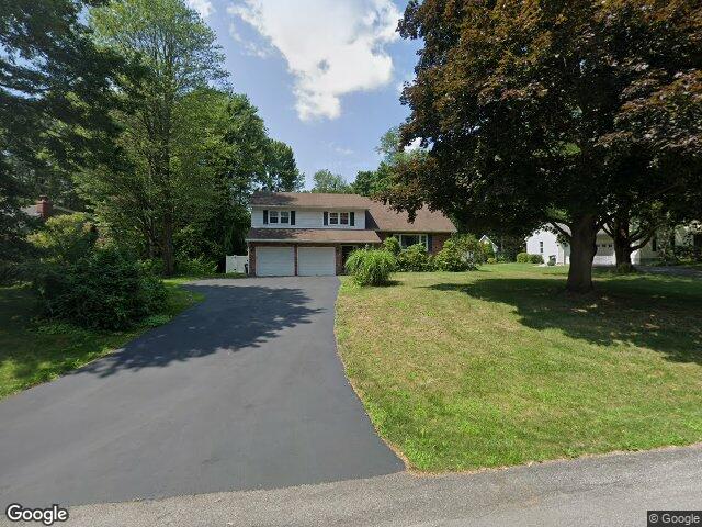 1277 pembroke ct, schenectady,  NY 12309