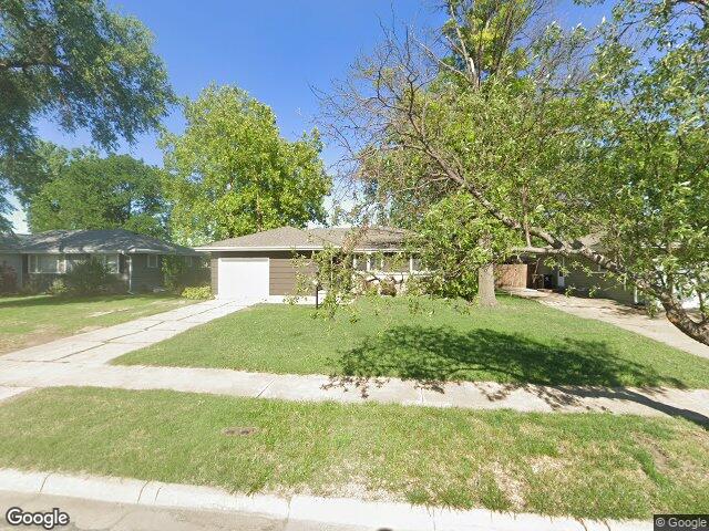 2053 quincy st, salina,  KS 67401