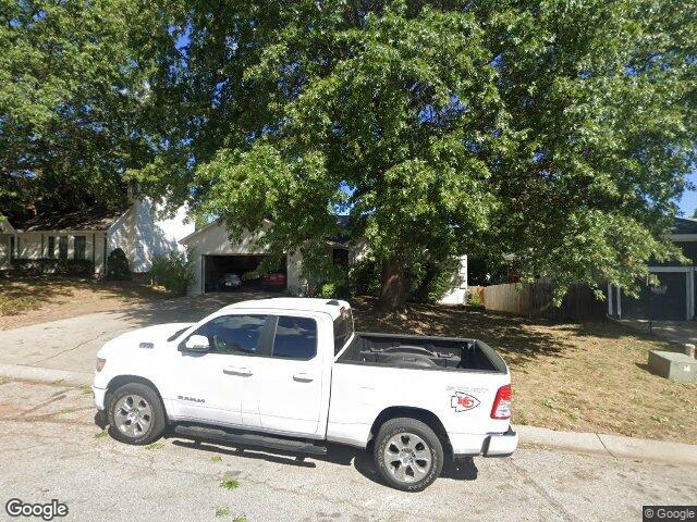 200 ne 6th st, blue springs,  MO 64014