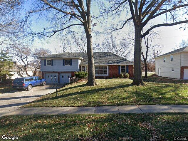 6915 n woodland ave, kansas city,  MO 64118