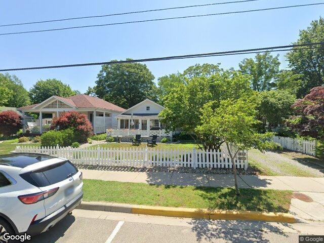 410 n shore dr, south haven,  MI 49090