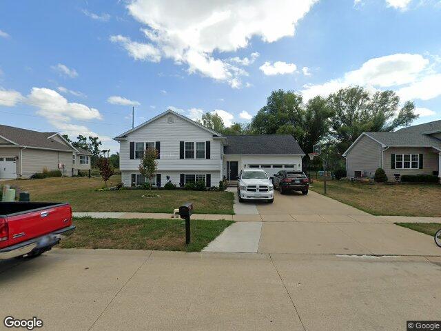 3601 prairie creek rd sw, cedar rapids,  IA 52404