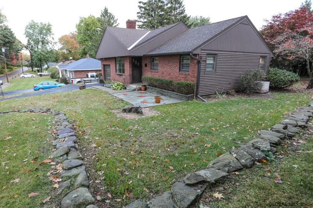 150 cromer ave, schenectady,  NY 12304