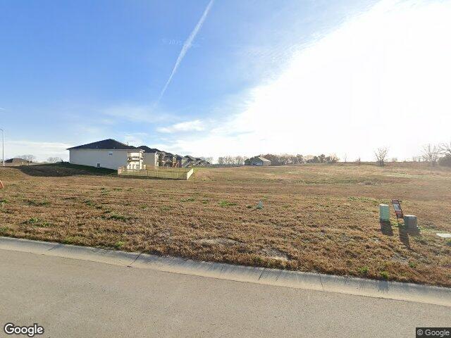 12153 n tracy ave, kansas city,  MO 64165