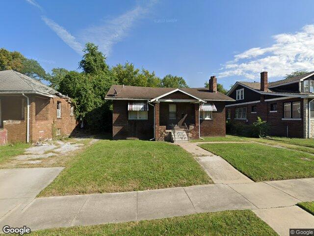 726 post pl, east saint louis,  IL 62203