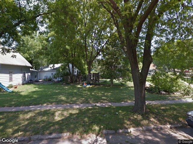 1060 10th street se, cedar rapids,  IA 52401