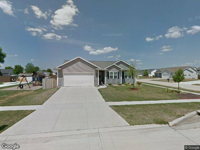 4890 arlington ave, marion,  IA 52302