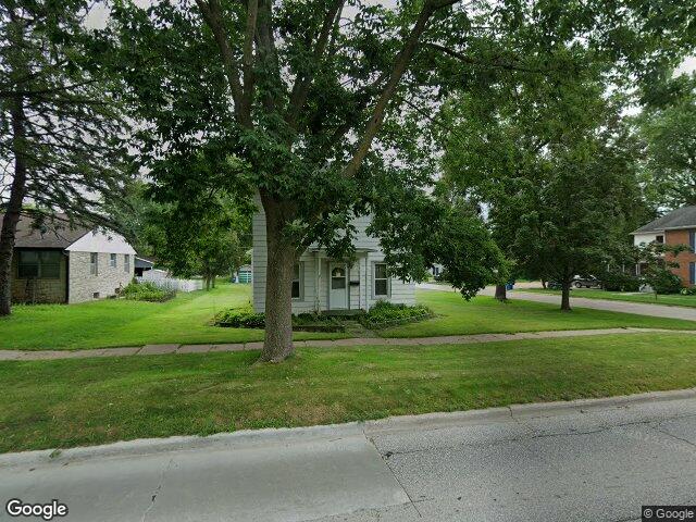 316 1st ave se, mount vernon,  IA 52314