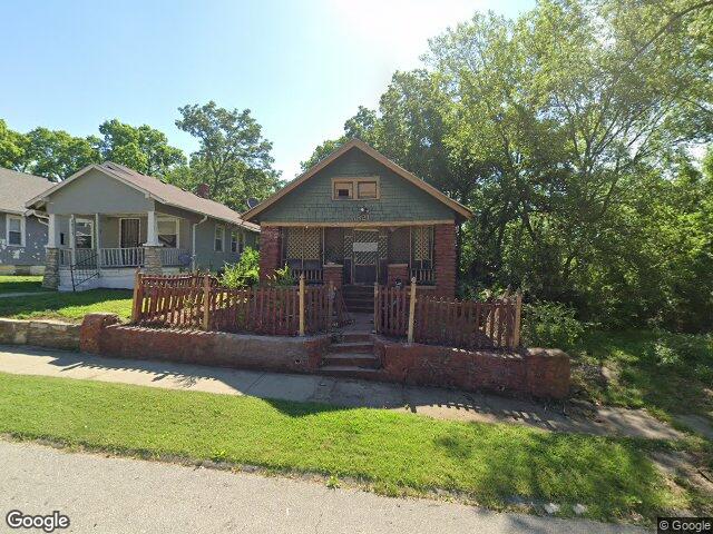6821 monroe ave, kansas city,  MO 64132