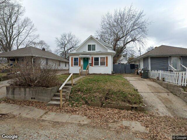 810 s hardy ave, independence,  MO 64053