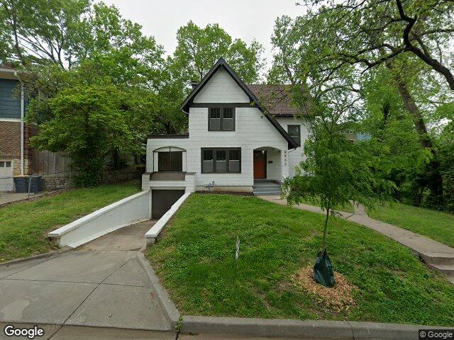 4932 troostwood rd, kansas city,  MO 64110
