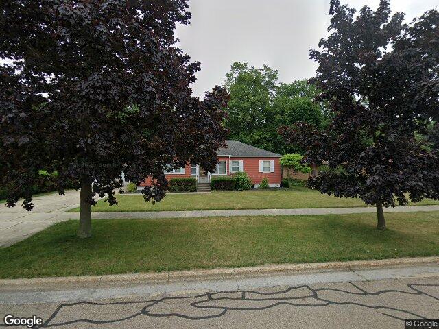 569 ravinia dr, south haven,  MI 49090