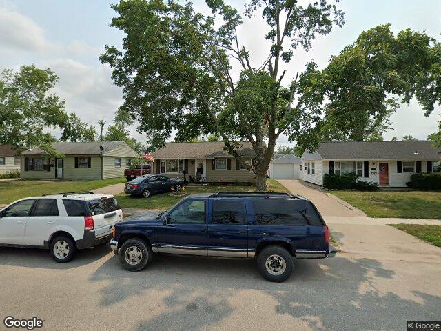 1603 10th ave sw, cedar rapids,  IA 52404
