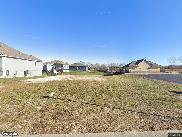 2211 prairie creek drive, kearney,  MO 64060