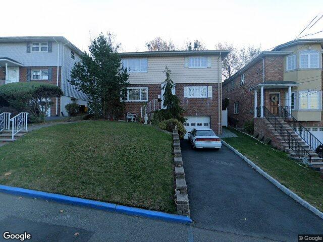 518 4th street a, palisades park,  NJ 07650