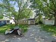 52 saint henry dr, east saint louis,  IL 62206
