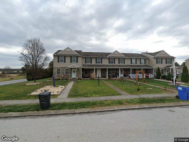 102 cannon ln, gettysburg,  PA 17325