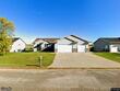 1520 cedar bend drive, palo,  IA 52324