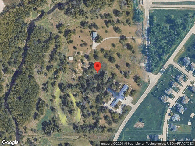 2001 osage ct, marion,  IA 52302