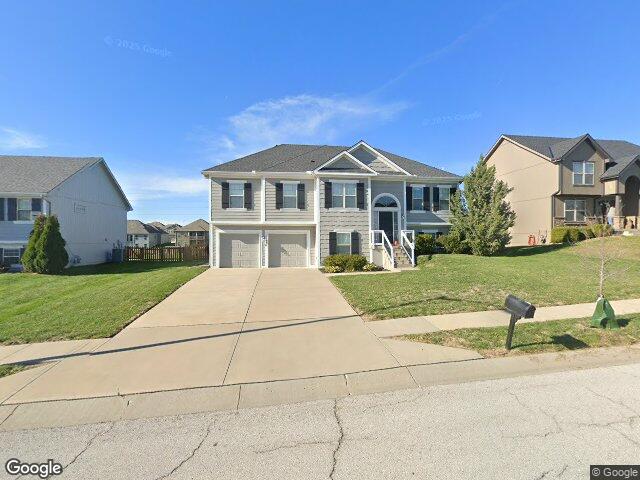 10930 n randolph ave, kansas city,  MO 64157