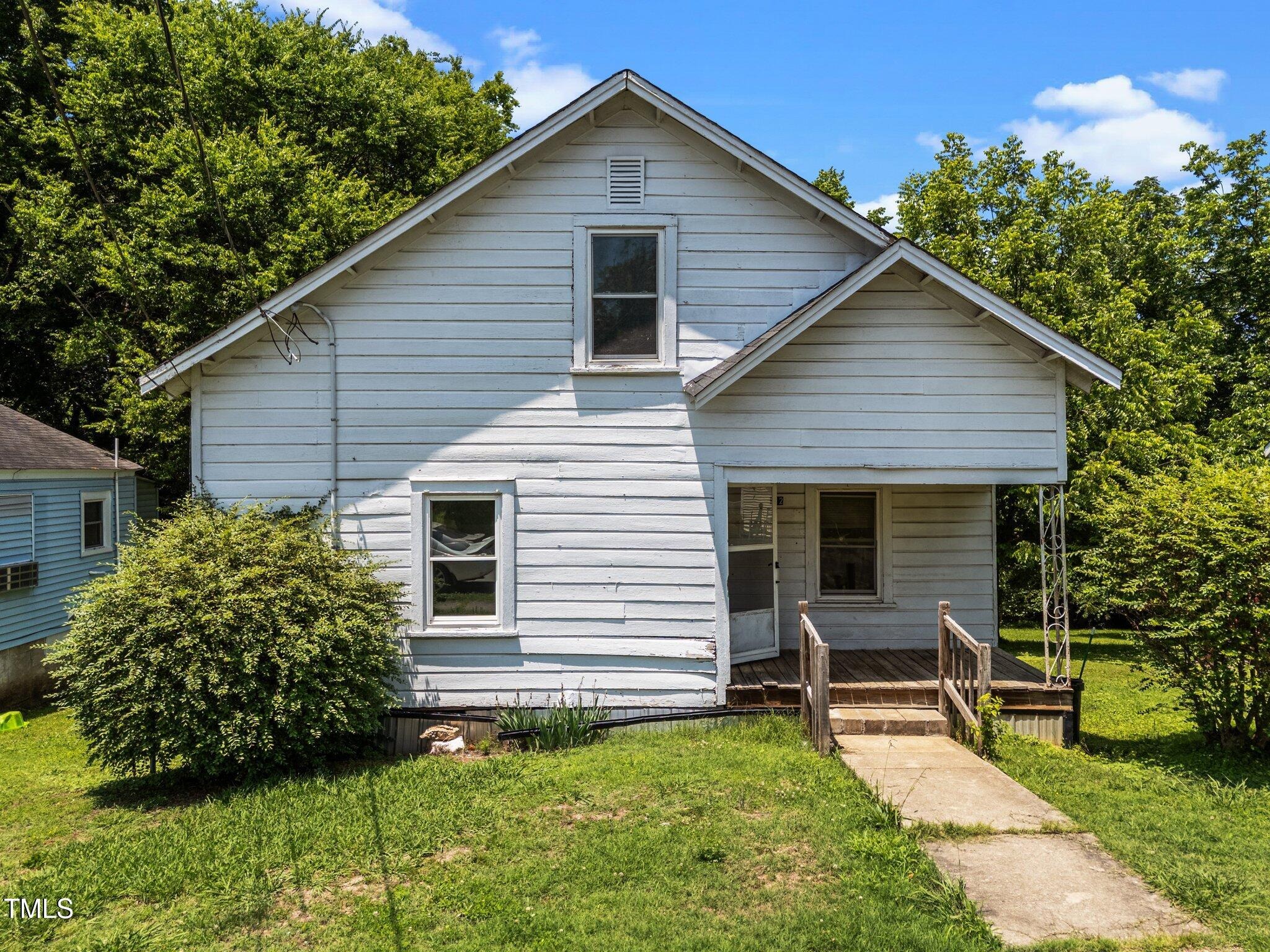 312 w front st, oxford,  NC 27565