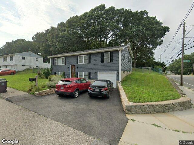 1 grant dr, coventry,  RI 02816