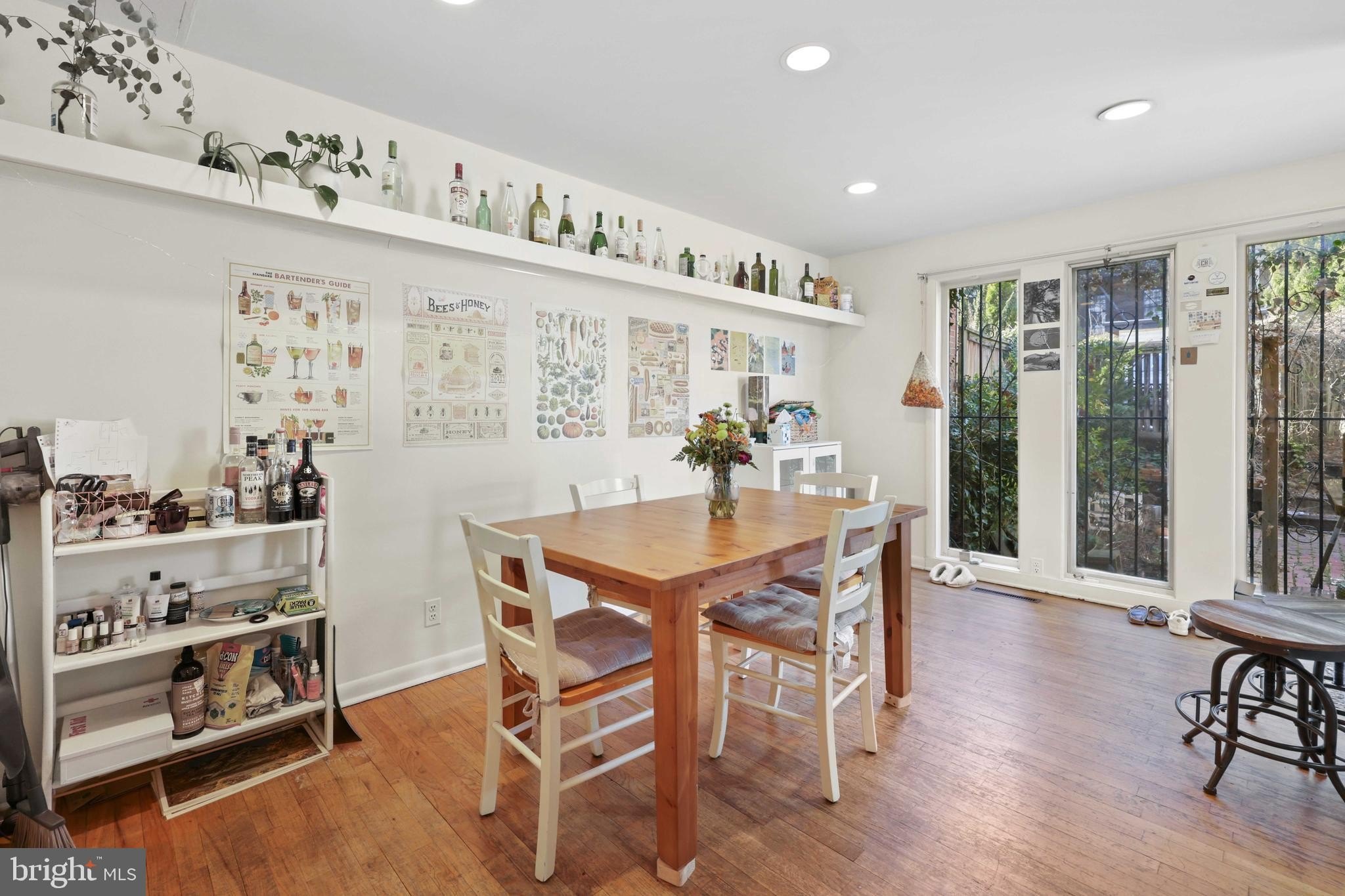 204 bolton pl, baltimore,  MD 21217