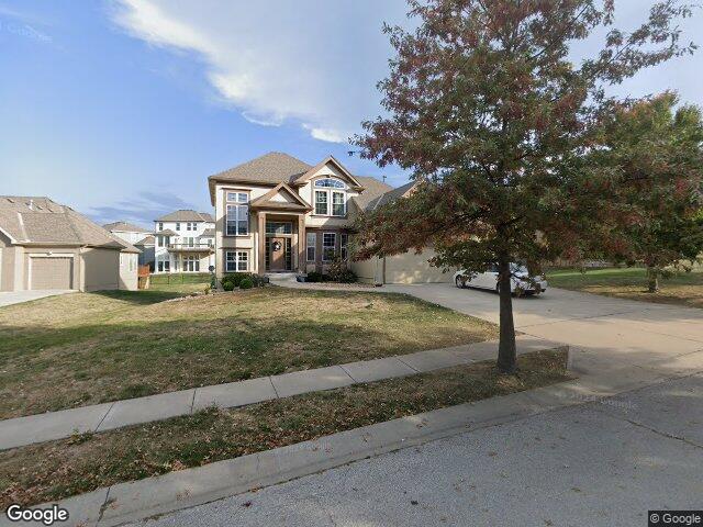1910 ne 104th ter, kansas city,  MO 64155