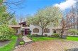 18895 rivers edge dr w, chagrin falls,  OH 44023