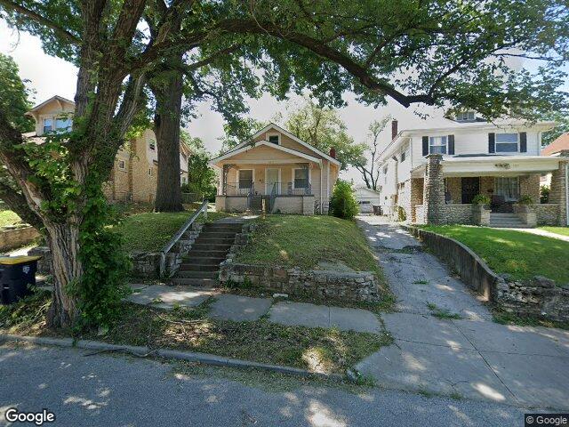 1527 e 50th ter, kansas city,  MO 64110