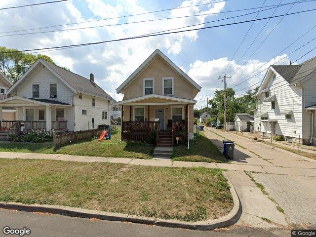 617 17th st se, cedar rapids,  IA 52403
