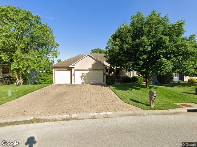 4957 park ridge dr, blue springs,  MO 64015