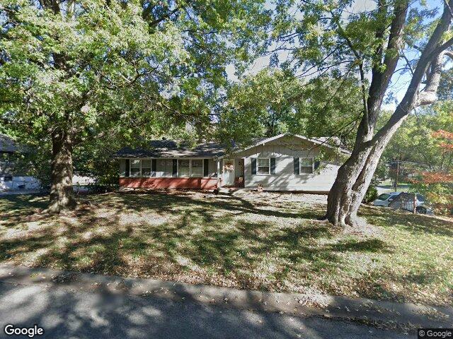 5933 sterling ave, raytown,  MO 64133