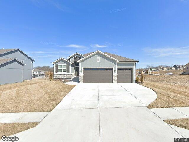 10023 n richmond ave, kansas city,  MO 64157