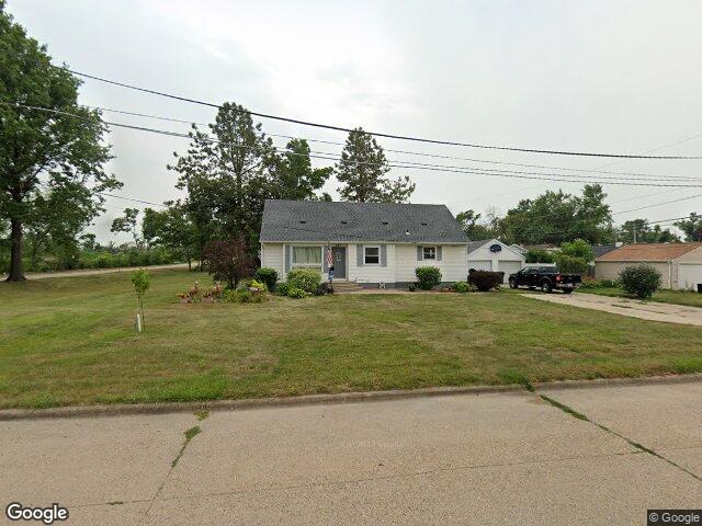 347 24th ave sw, cedar rapids,  IA 52404