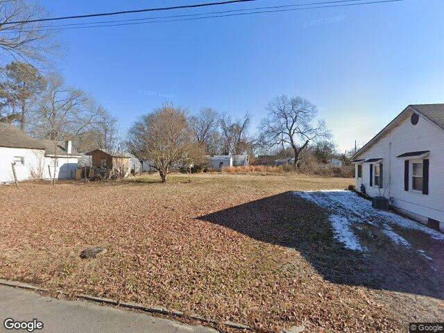 332 hamilton st, henderson,  NC 27536