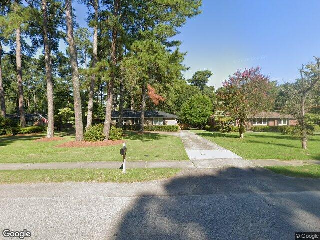 5703 ravenwood rd, columbia,  SC 29206
